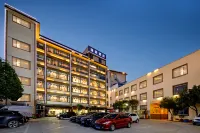 Yuxi Ruiyi Hotel Hotels near Qianjing Commercial Center