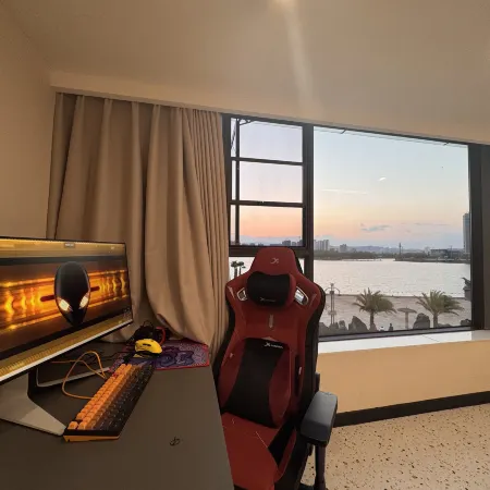 Alien Esports Hotel (Chuxiong Yihai Park Branch)