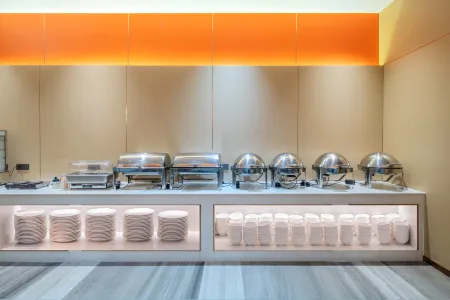 Qihang Smart Choice Hotel (Guangzhou Huangpu Nangang Wanda Plaza) Отели рядом с достопримечательностью «Longtoushan Forest Park»