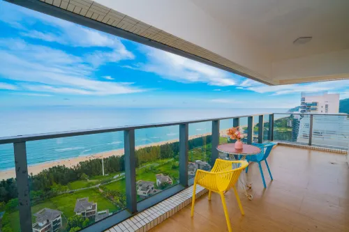 Yuewan Holiday Apartment (Yangjiang Hailing Island Poly Shili Yintan)