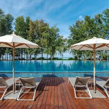 Splash Beach Resort Maikhao Phuket