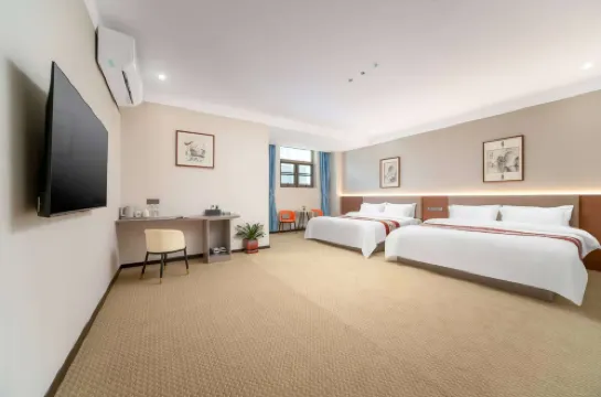 Left Bank Hotel (Qihe County Oulebao Marine Polar World)