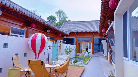 Pamukkale(Cotton Castle ) Hot Spring Hotel (Xinzhou Ancient City Store) Отели рядом с достопримечательностью «Xiurong College»