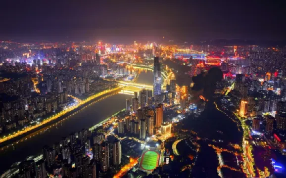 Tianmei Hotel (Chongqing Longhu Times Tianjie Branch) Отели рядом с достопримечательностью «Chongqing Hongyan Revolutionary Museum»