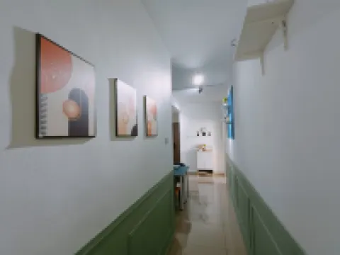 TypeB-10pax-5Bedroom-Balcony-IOICityMall-UKM-C180- Cheras Hotels in Balakong