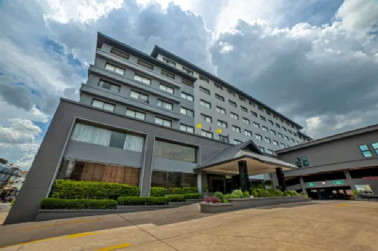 Le Cassia Hotel Hotel berhampiran Wat Pa Rattana Mongkol