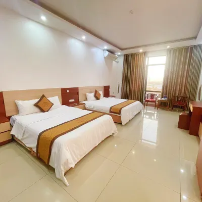 Royal Business Hotel Hotels in der Nähe von Miếu Xóm Bến