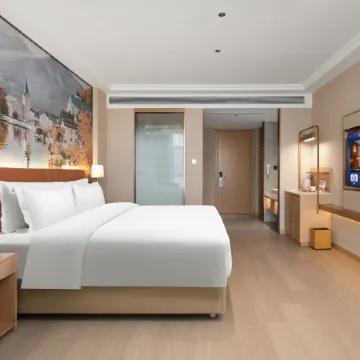 Vienna Hotel (Aksu Hongqipao Airport Branch)