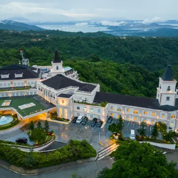 MCollection - Scenic Tagaytay Getaway with Taal Views
