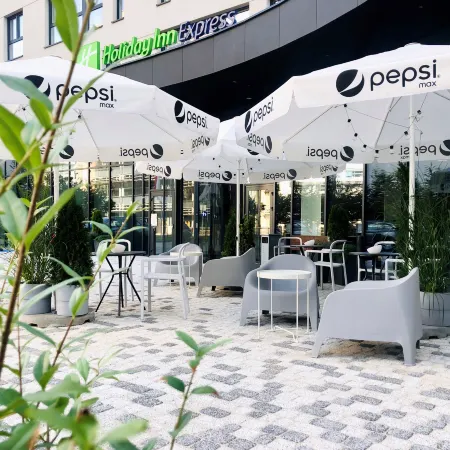 Holiday Inn Express WARSAW - MOKOTOW by IHG Отели рядом с достопримечательностью «Влохи»