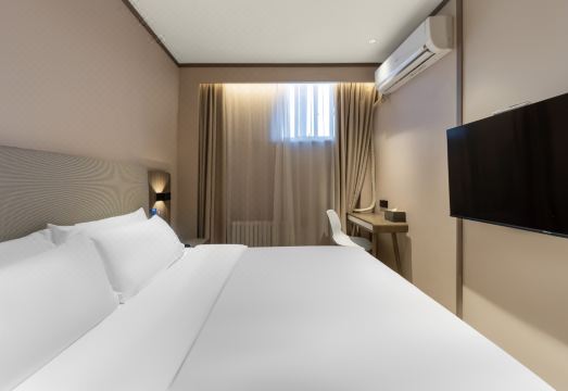 HanTing Hotel (Jinan Baotu Spring) Hotel Overview