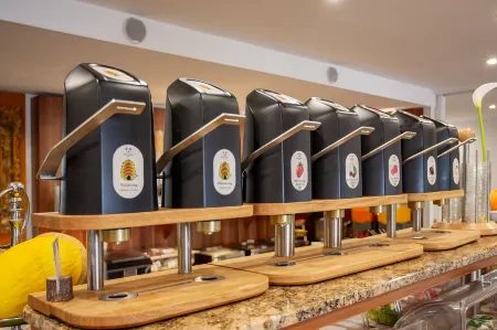 Tiptop Hotel Burgschmiet Garni Отели рядом со станцией Центральная железнодорожная станция Нюрнберга