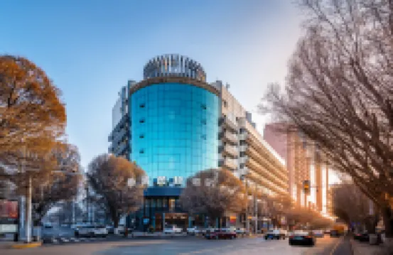 XIN LV Yige Hotel (CCMALL Times Square Branch) Hotels near Hongshan Park