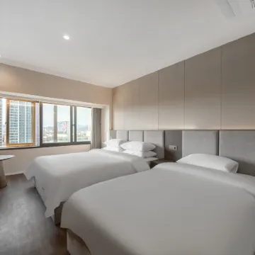 Crystal Hotel Hotels near E-World
