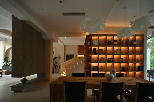 Shanweilan Scenery River View Mountain Homestay (Jiangkou Mount Fanjing Scenic Area)