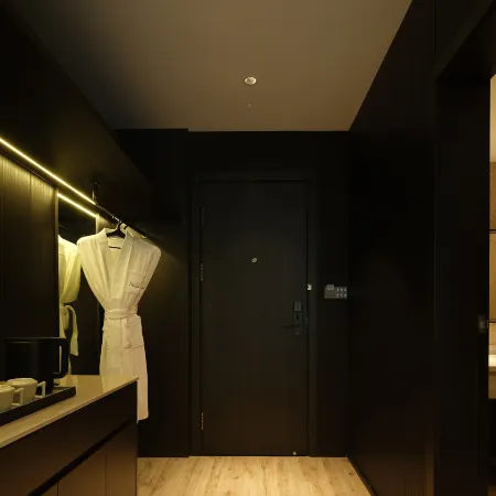 RelaxC Likuan·Hidden World Hot Spring Hotel (Bipenggou Scenic Area Branch)