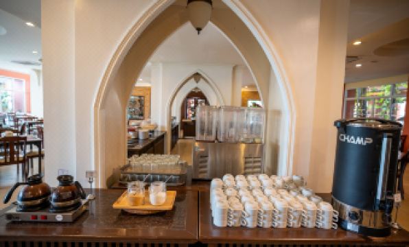 Sunday Chateau En Ville - Pattaya