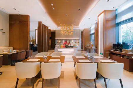 LJZ Supreme Tower Hotel(SHANGHAI New International Expo Centre) Отели рядом с достопримечательностью «Shanghai New International Expo Centre»