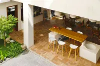 Limu Elegant House · Life Light Luxury Design Resort Guesthouse (Gejiu Shadian Grand Mosque Branch)