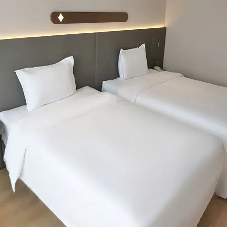 Jinjiang Hotel (Chengde Xinglong Cultural Square)
