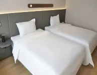 Jinjiang Hotel (Chengde Xinglong Cultural Square) Hotels near Jiulongtan Natural Scenic Area