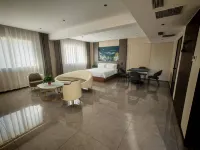 โรงแรมแกรนด์รุ่ยซี สาขา ว่านด้าพลาซ่า ผานจิน โรงแรมในผานจิน