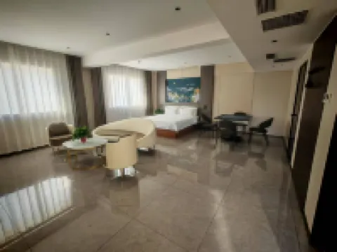 โรงแรมแกรนด์รุ่ยซี สาขา ว่านด้าพลาซ่า ผานจิน