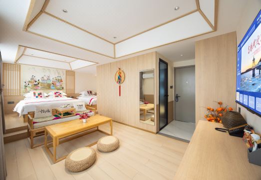 호텔의 전통적인 감성이 묻어나는 인테리어