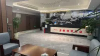 Duoweiliya Hotel - parking