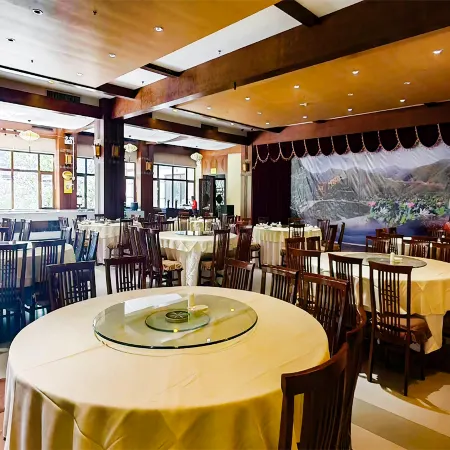 Longsheng Hot Spring Resort