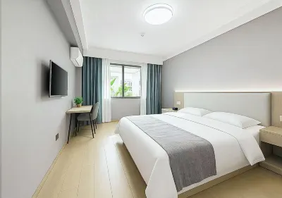 安逸·華龍飯店（撫琴夜市花牌坊地鐵站店） 華僑城歡樂谷/西南交大住宿飯店