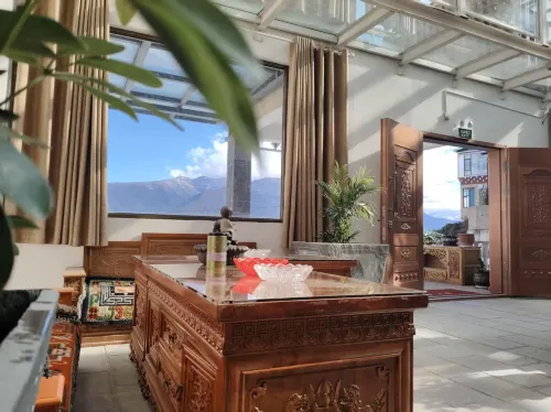 Deqin Feilai Temple Jinchenyuan Homestay - 2-Star