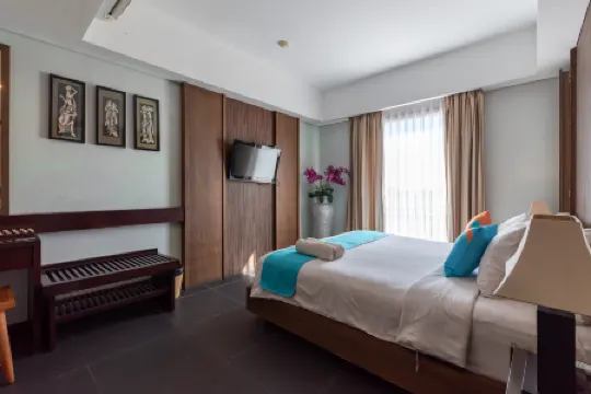 핑 호텔 세미냑