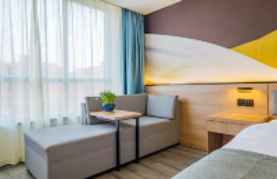 Langyue Business Hotel