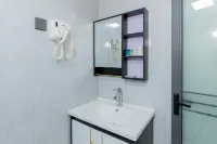 Homeinn Huayi Collection Hotel (Xining Railway Station Xinqian International Plaza) - 2 ดาว