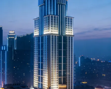 Holiday Inn Express Wuhan Jianghan Road Pedestrian Street โรงแรมในอู่ฮั่น