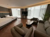 Yunji Hotel (Shenqiu High-Speed Railway Station)