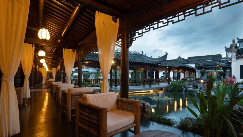 Hongcun wenshe · 20 dream Huipai private garden home stay in Yi County