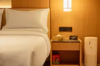 Merlinhod Hotel (Shizuishan Pingluo Huirong Xintiandi)