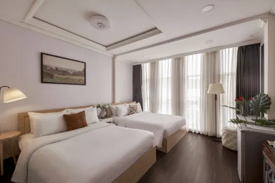 Quy Hung Hotel Central