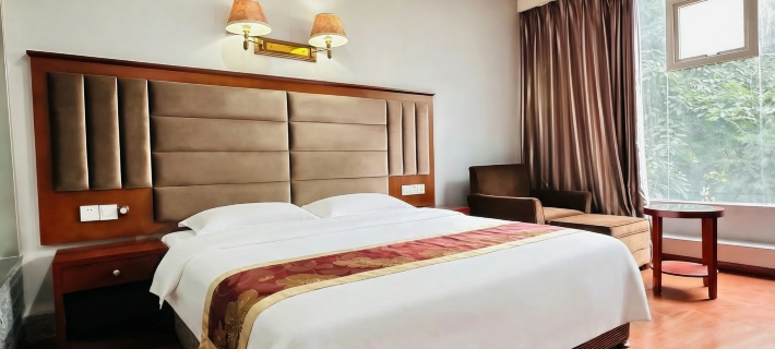 Xinrui Hotel Hotels in Yuechi