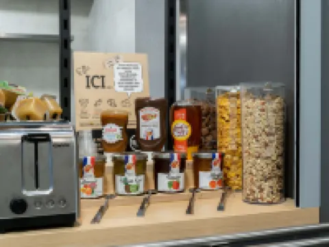 B&Bホテル ヴァンヌ東 ゴルフ・デュ・モルビハン バンヌのホテル