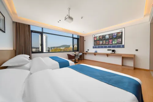 Dongli Holiday Hotel