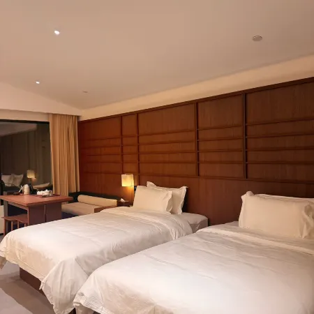 Jiuheyueyuan Wenquan Forest Resort Hotel