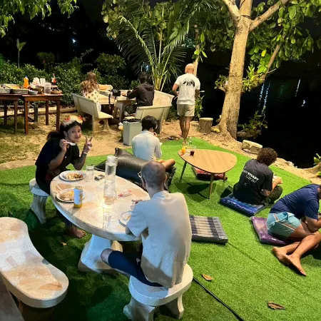 Beach Yard Hostel