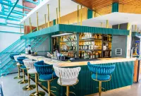 HOTEL MERIKEN PRIVATE LIMITED - bar