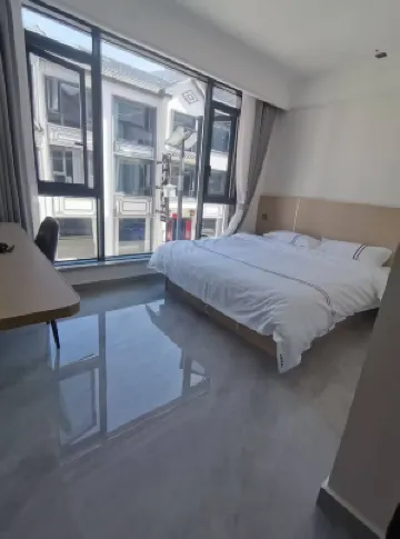 Shiyan Homestay (Sanqingshan Gangshou Cableway)
