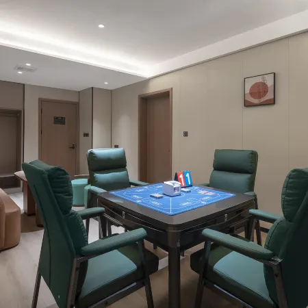 Moshang Meilu Hotel (Zhoukou Dinosaur World Branch)