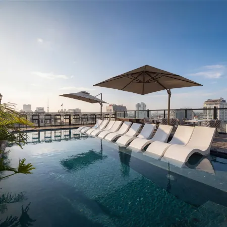 HERITAGE HAM LONG HOTEL & SPA Отели рядом с достопримечательностью «Центральный Цирк»