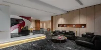 Yunjing Bopan Hotel (Panzhou Donghu Park Hongguo Small Square Branch)